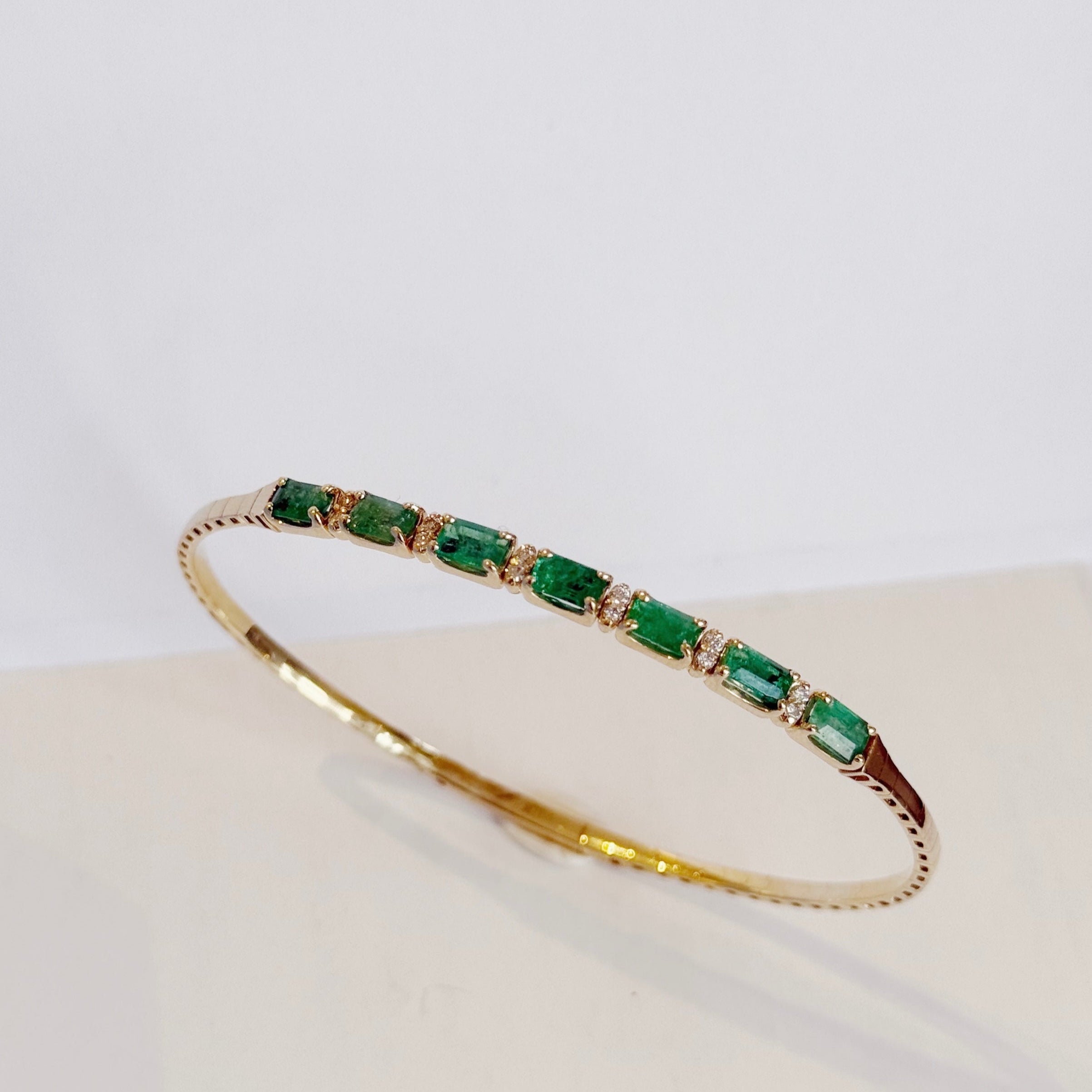 Luciana Emerald Diamond Flexible Bangle 2.17 ct.