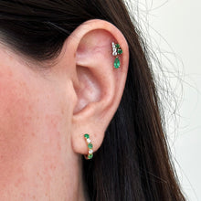 Cargar imagen en el visor de la galería, Geraldine Emerald Diamond Earrings
