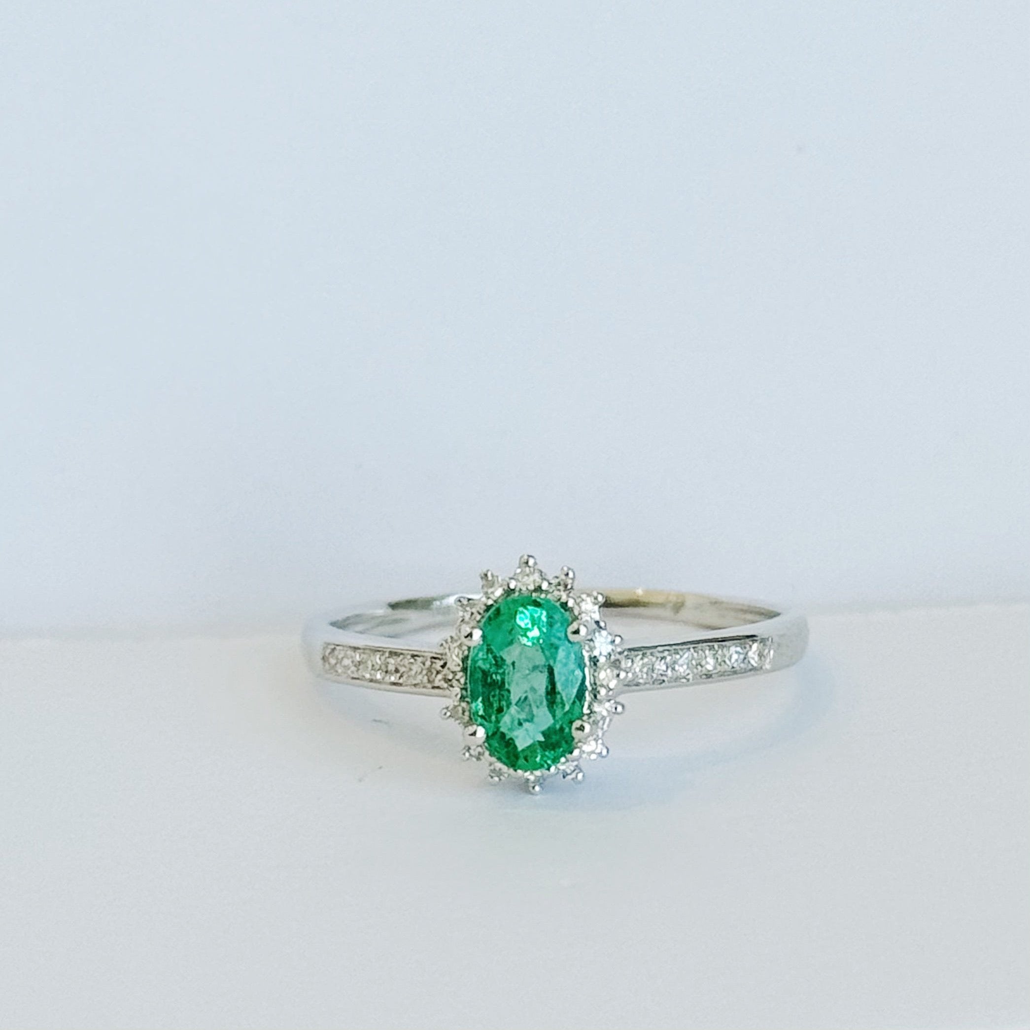 Lyanna Emerald Diamond Ring