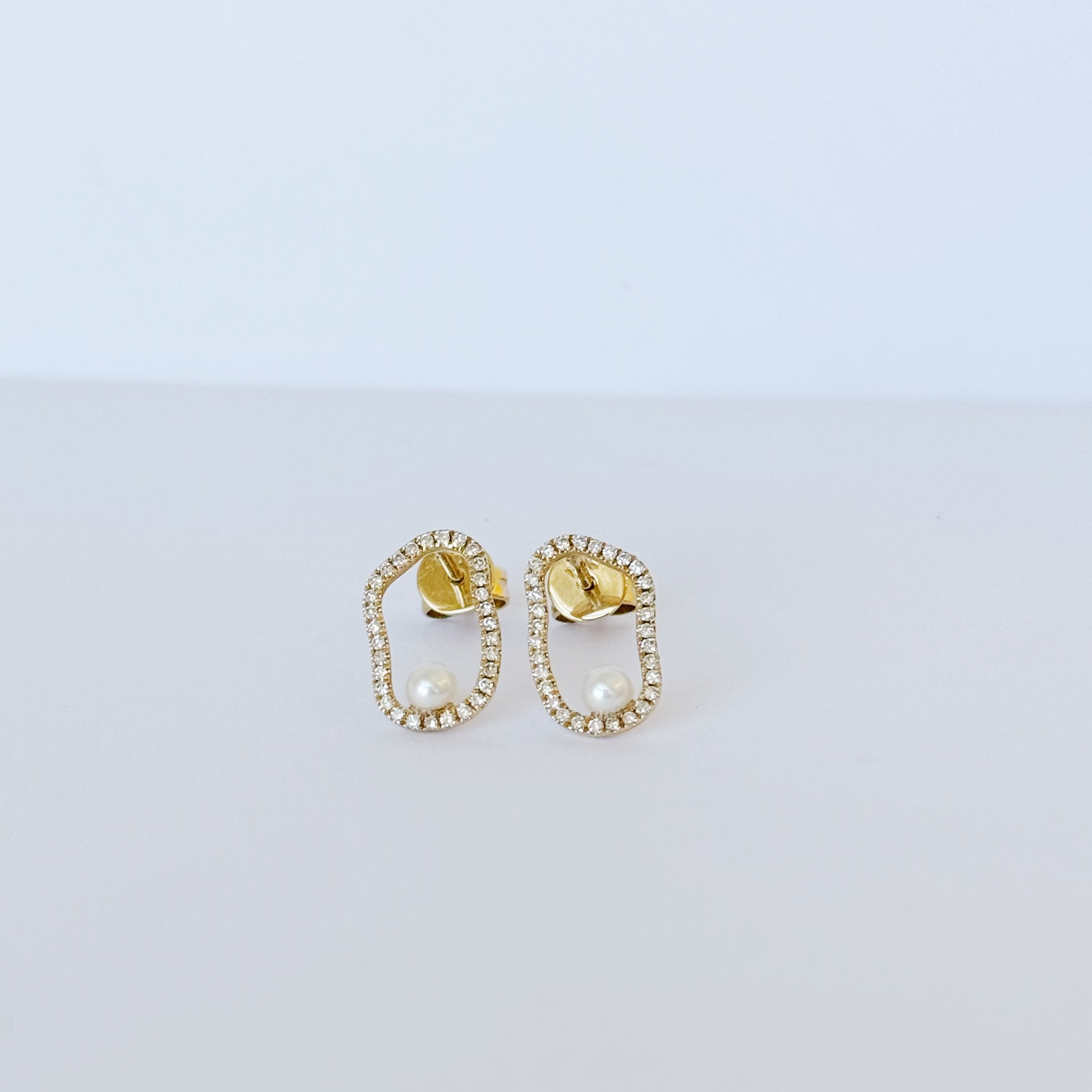 Genovia Pearl Diamond Earrings