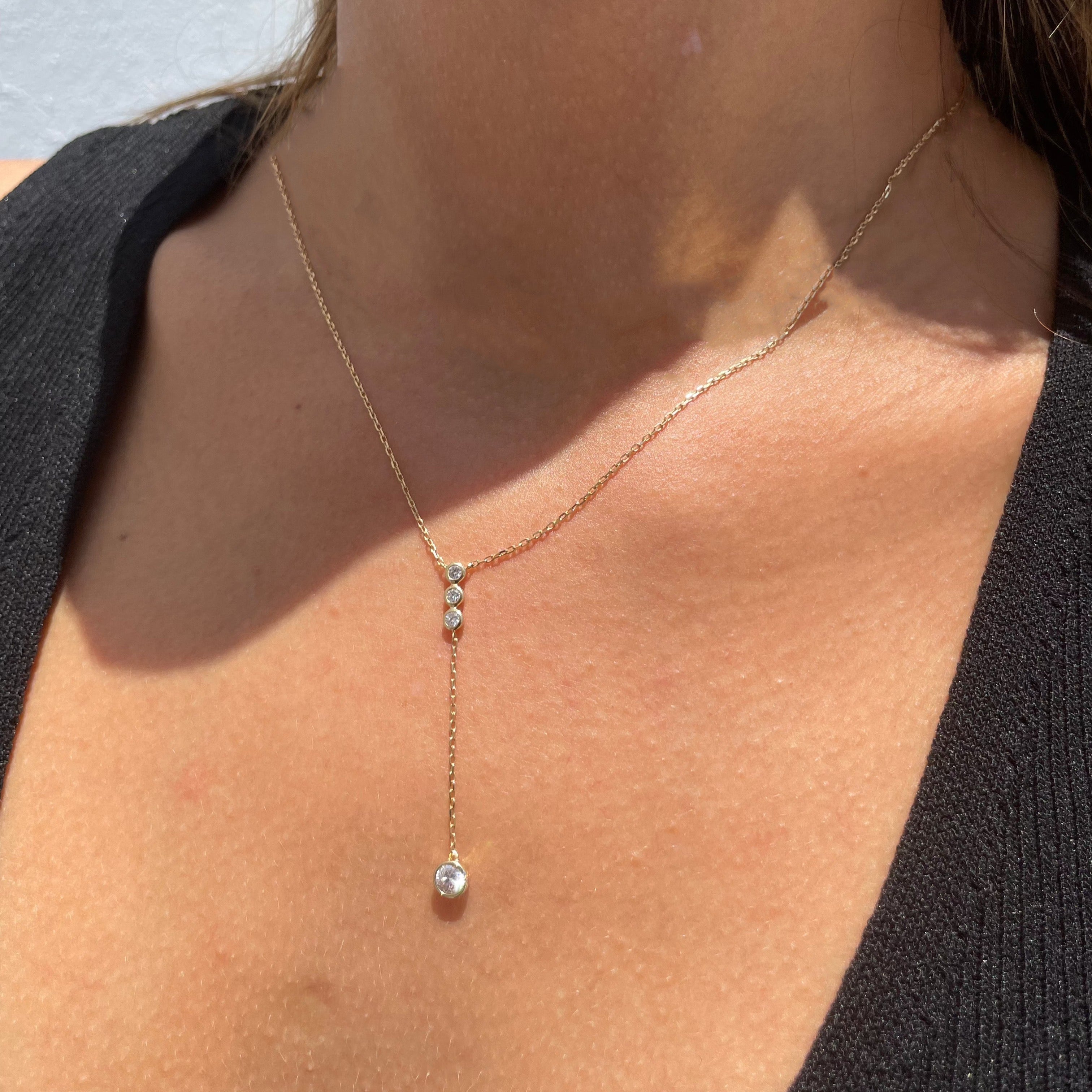 Olaya Bezel Lariat Necklace