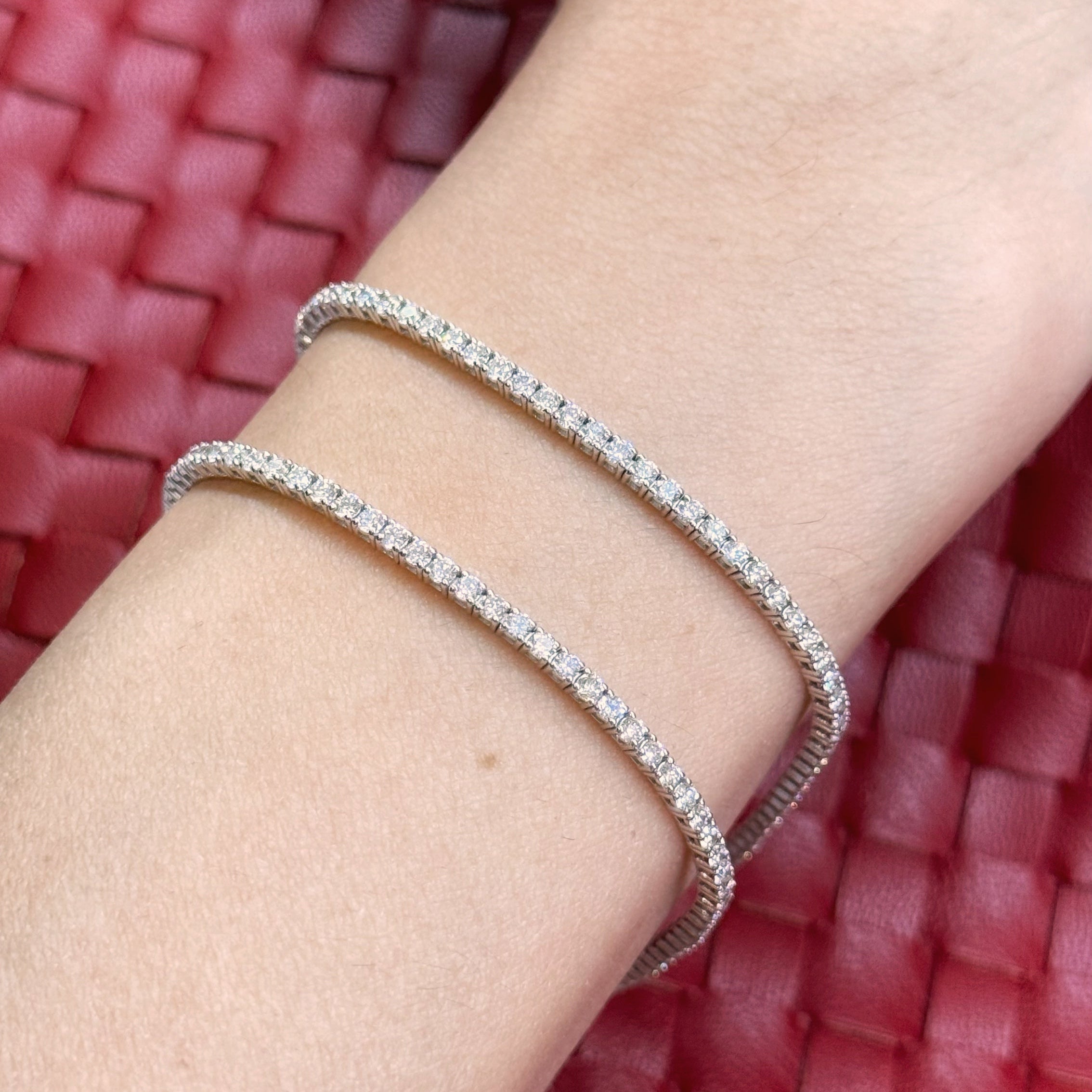 18K Bianca Diamond Tennis Bracelet 2.10 ct.
