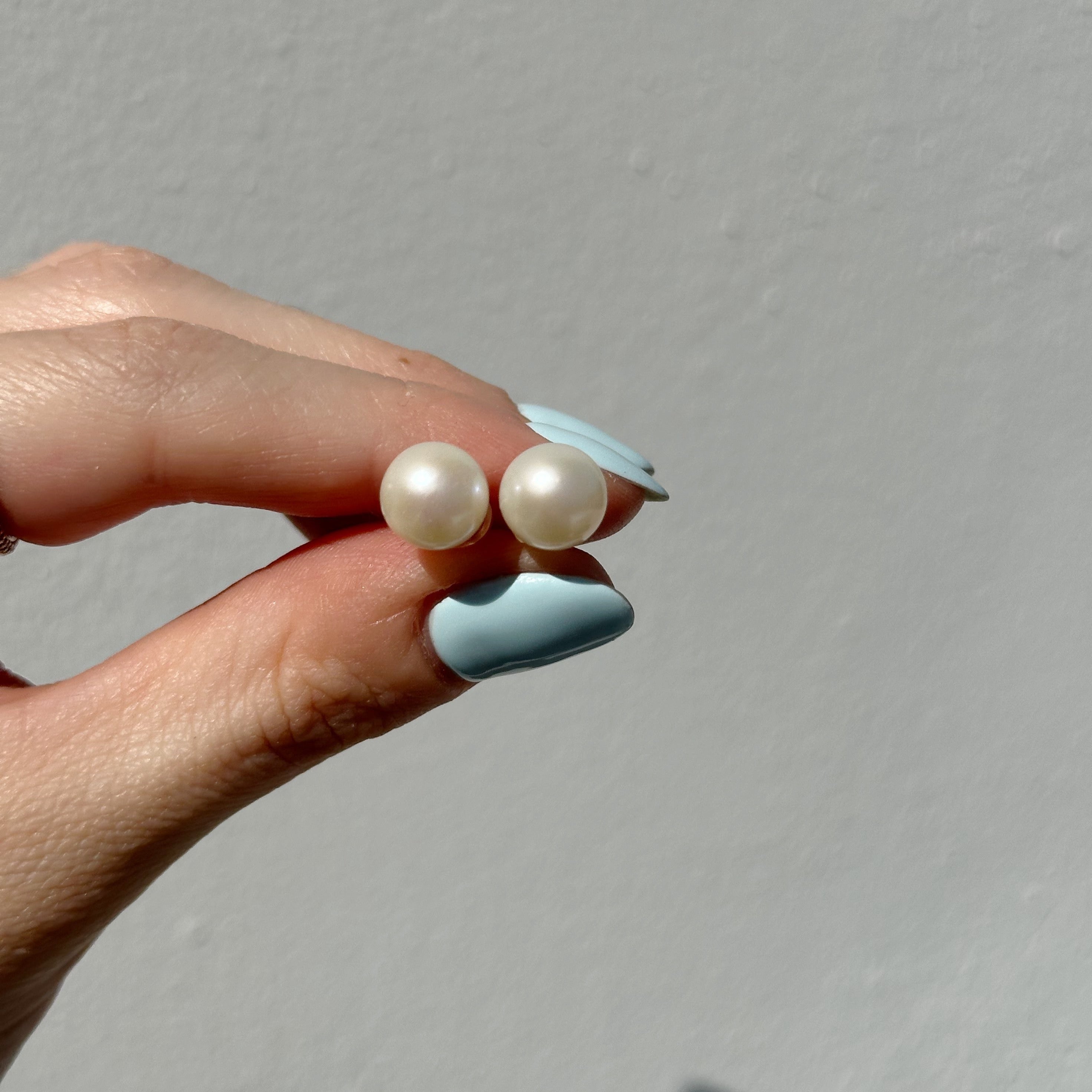 Perla Studs
