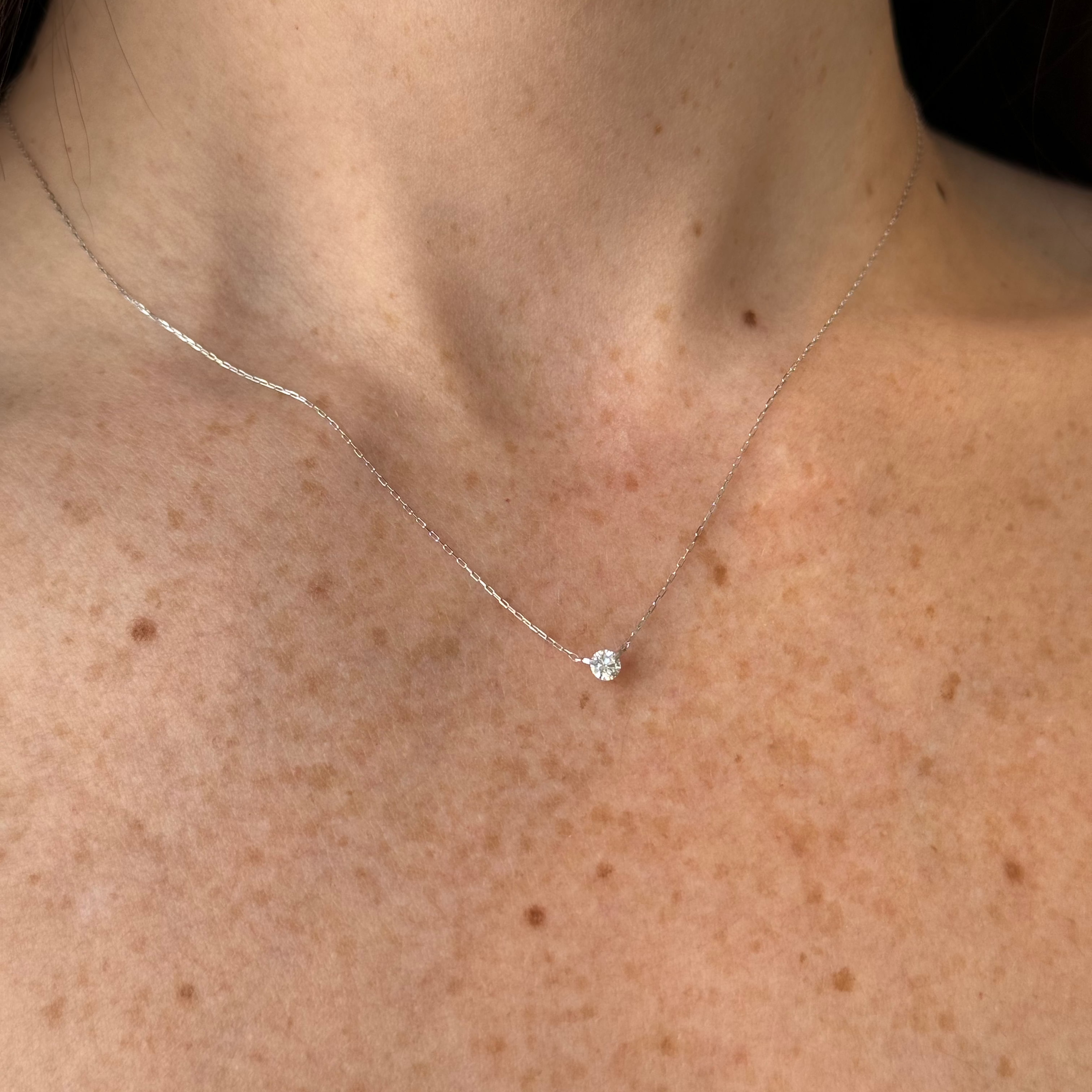 Doutzen Solitaire Diamond Necklace 0.10 ct.