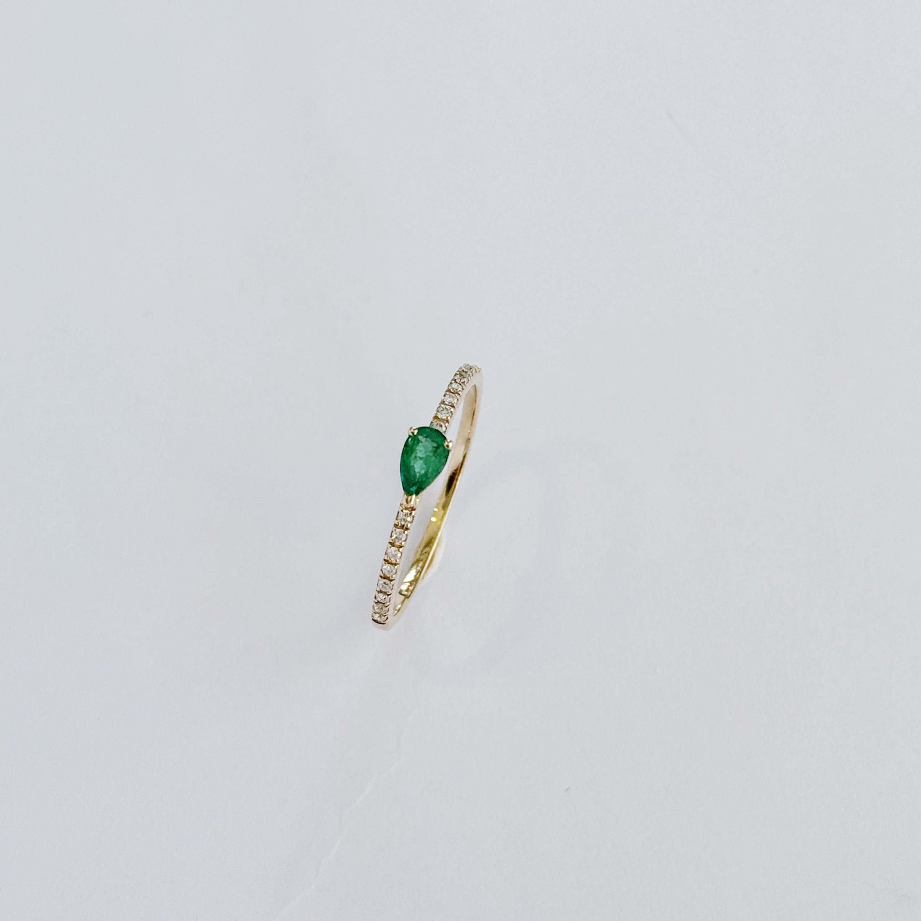 Alyssa Emerald Diamond Ring
