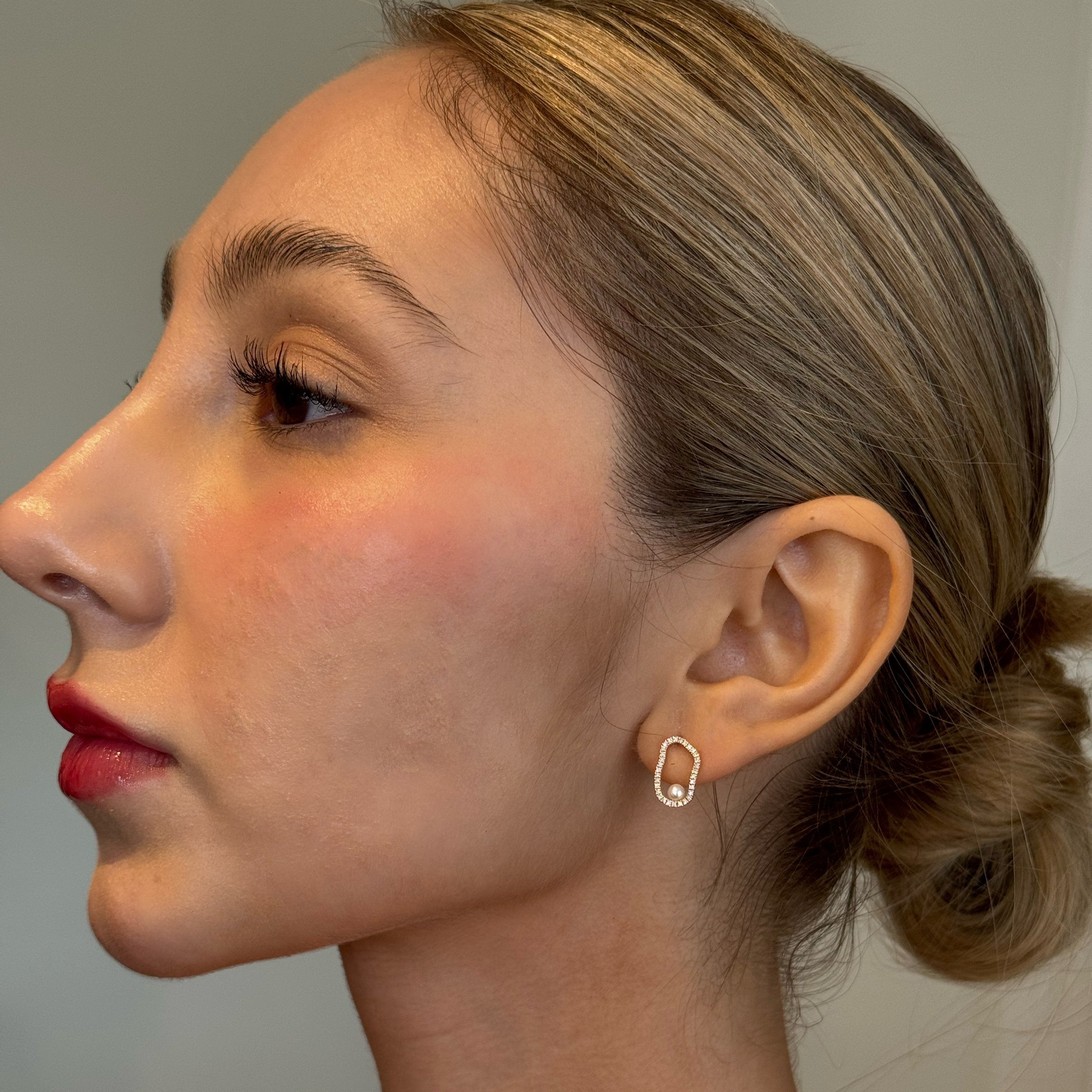 Genovia Pearl Diamond Earrings