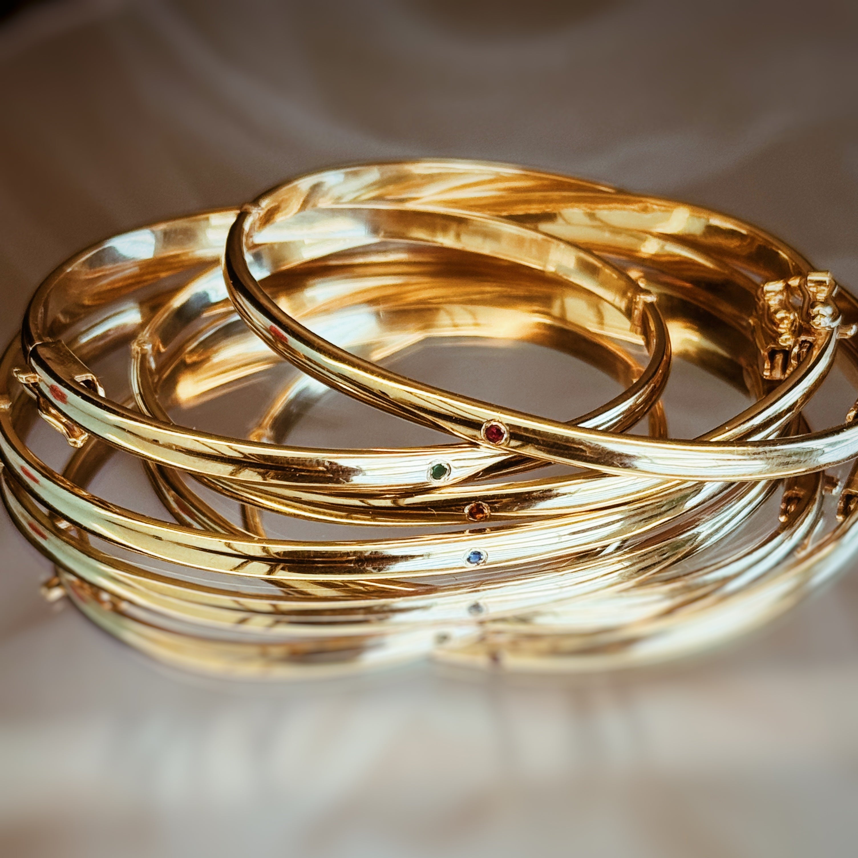 Lulu Birthstone Gold Bangle