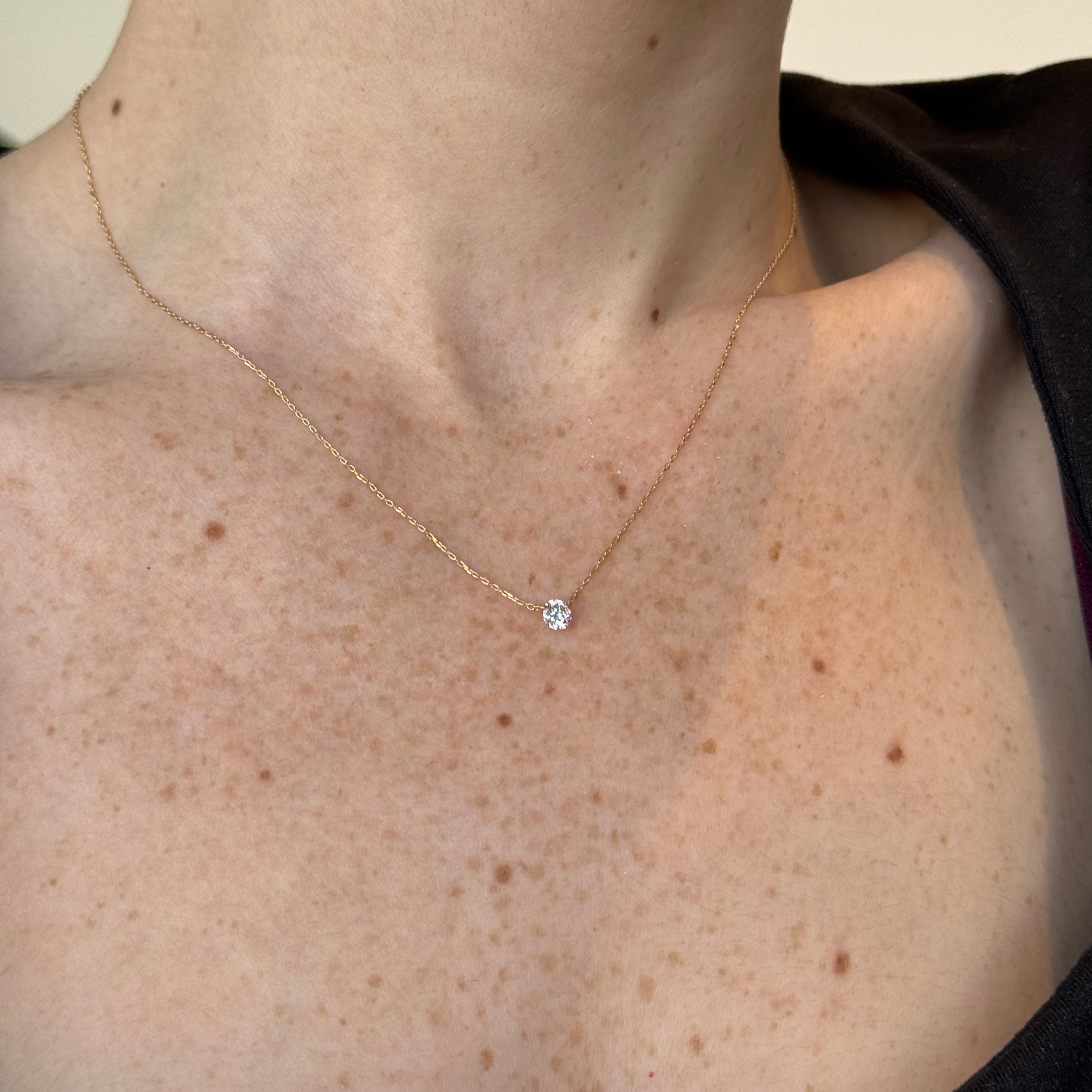 Frida Solitaire Diamond Necklace 0.20 ct.
