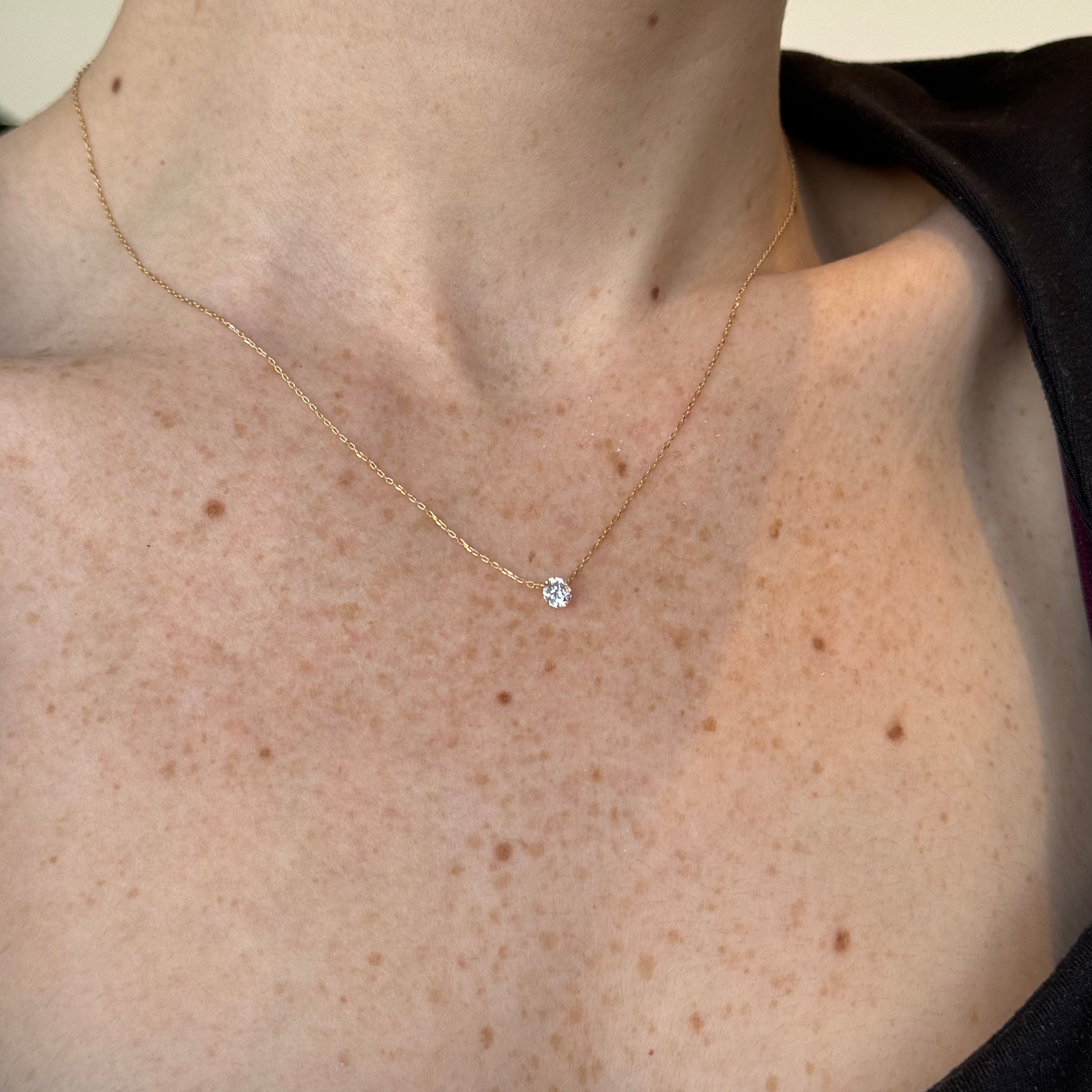 Frida Solitaire Diamond Necklace 0.20 ct.