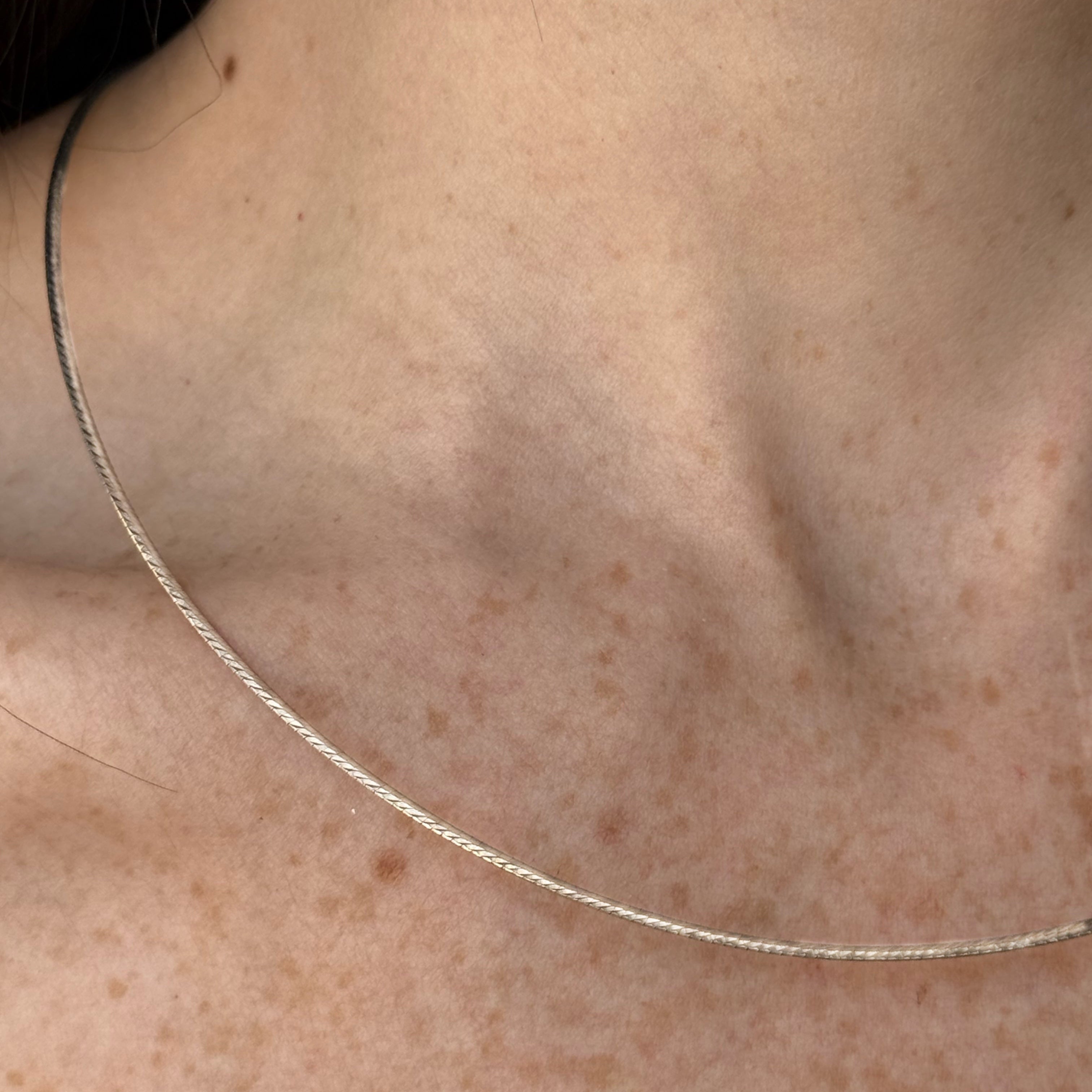 Mercedes Reversible Two Tones Collar Necklace