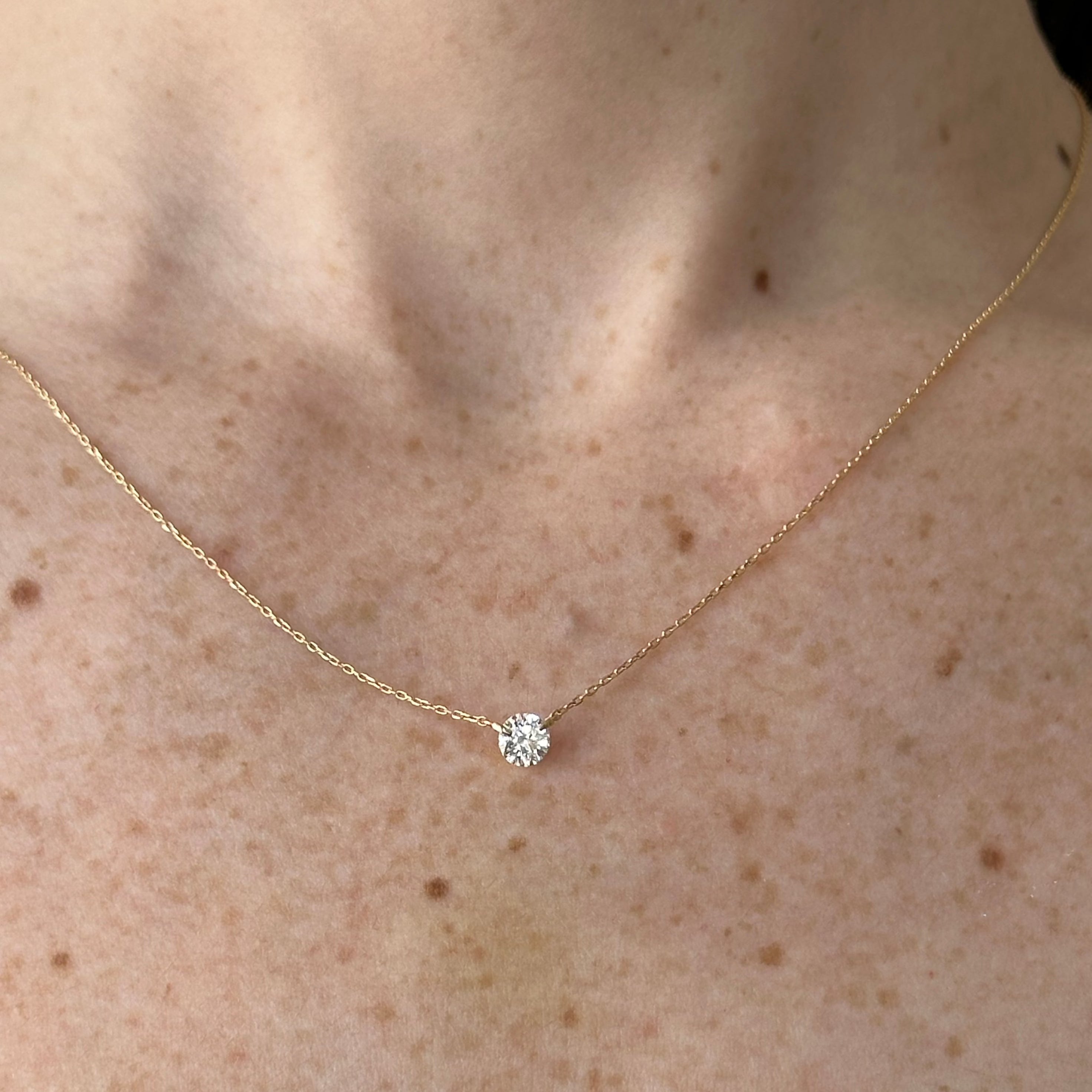 Eleonor Solitaire Diamond Necklace 0.30 ct.