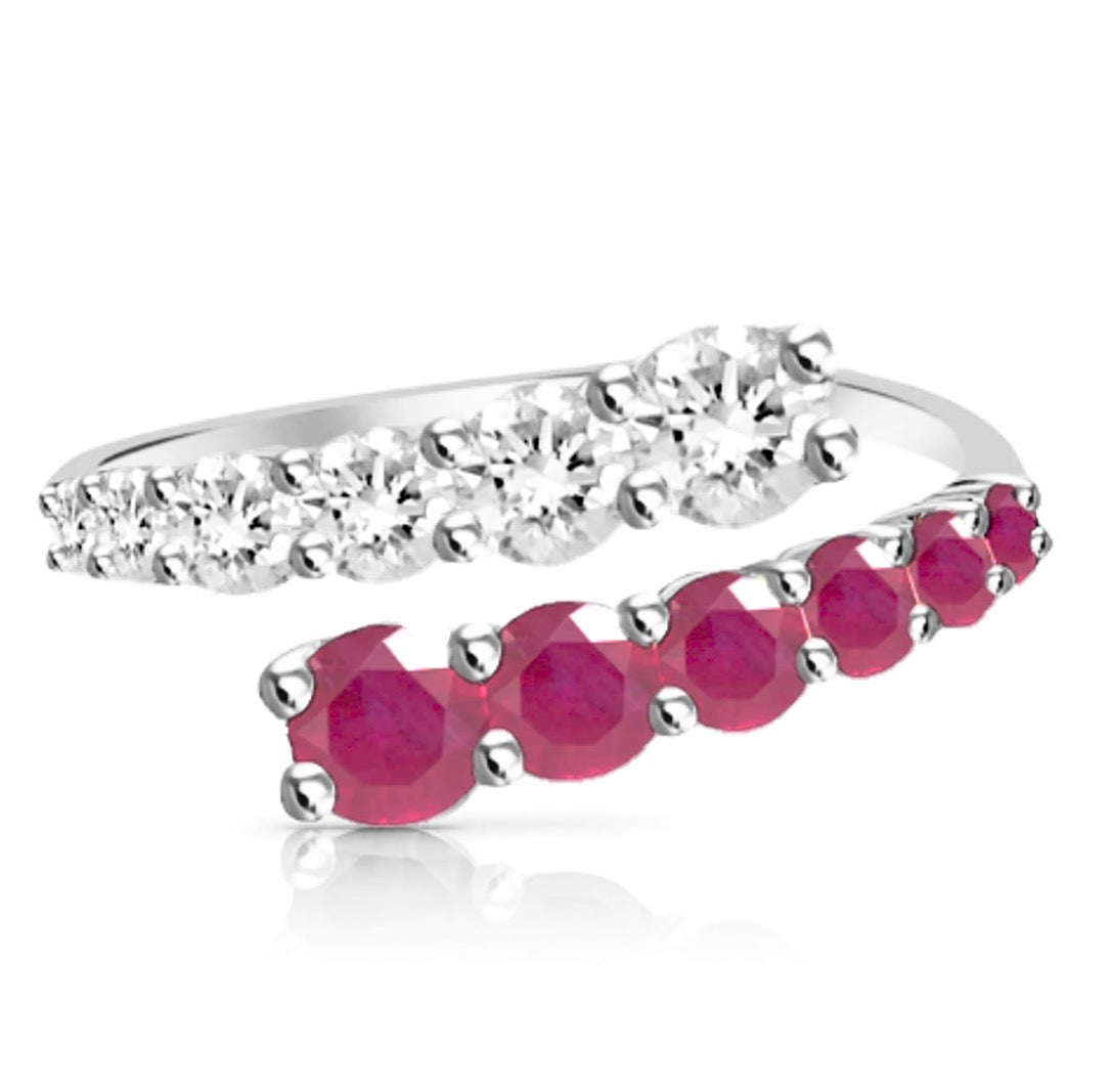 Anillo Rosie con diamantes y rubíes