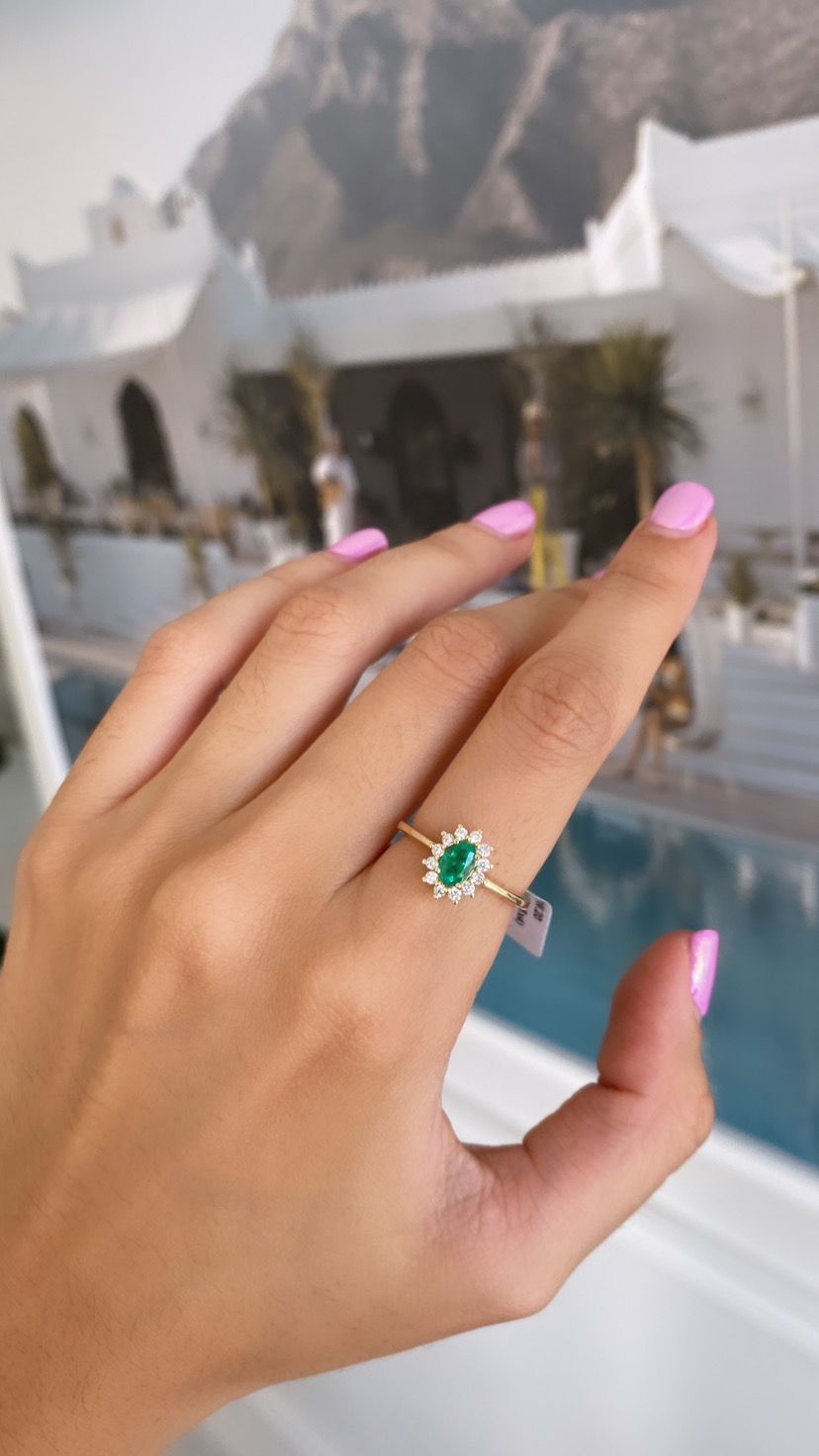 Core Emerald Diamond Ring