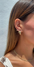 Load image into Gallery viewer, Agata Piercing Hoops
