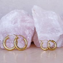 Load image into Gallery viewer, Annika Gold Hoops
