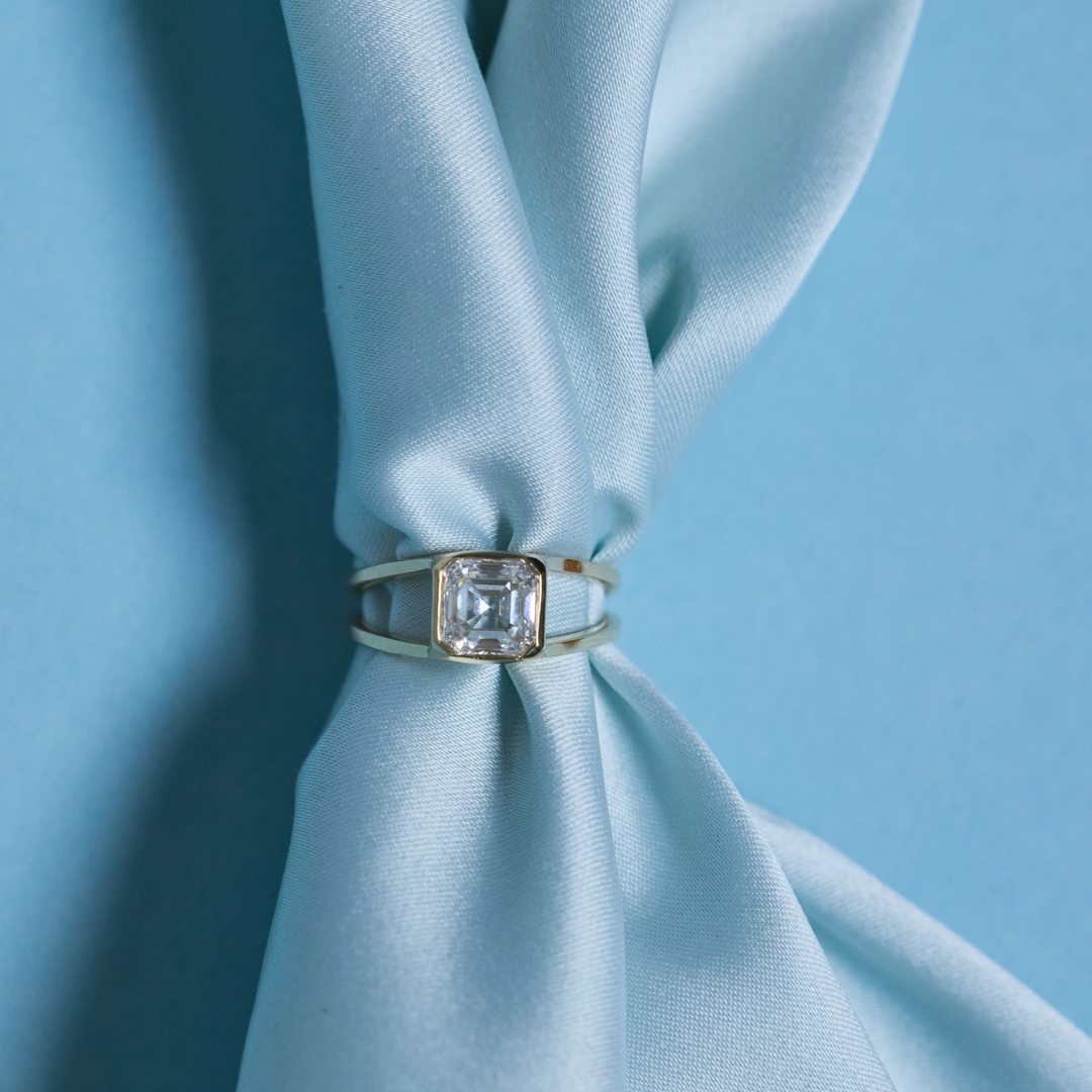 The Jane Lab Asscher Pinky Ring