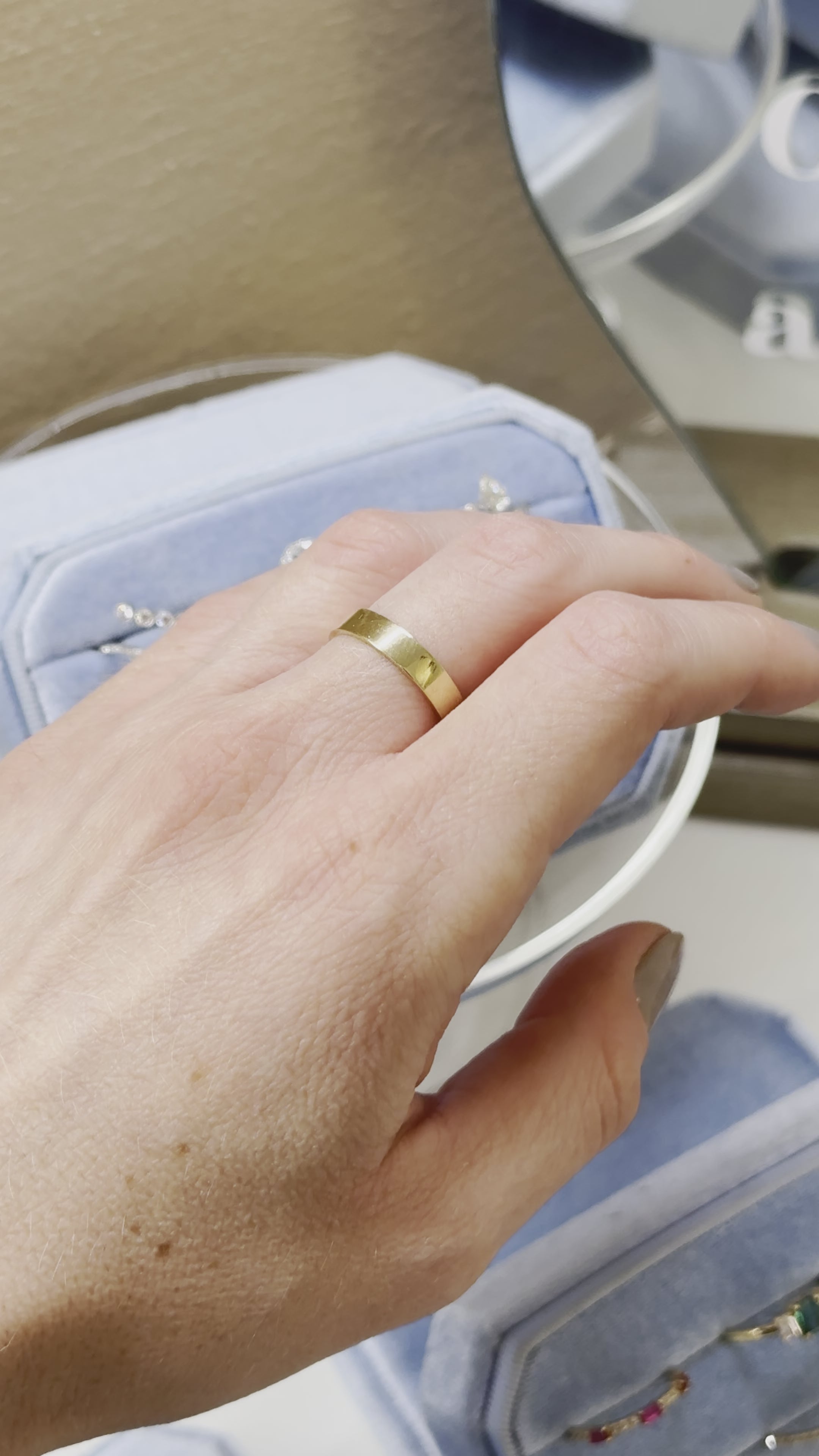 Astrid Gold Ring