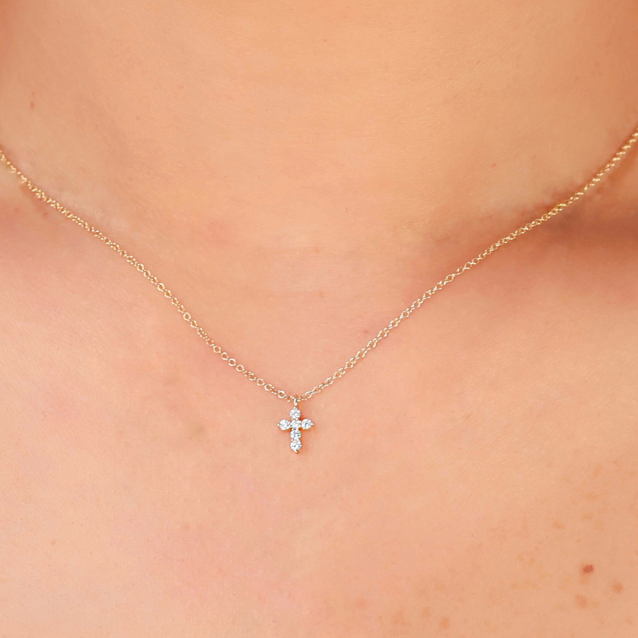 Cruz Diamond Necklace