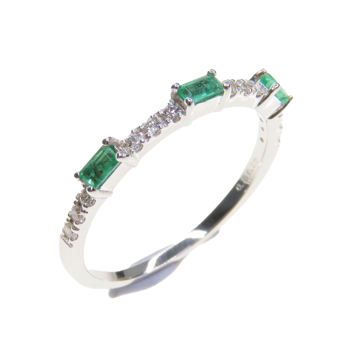 Valeria Emerald Diamond Ring