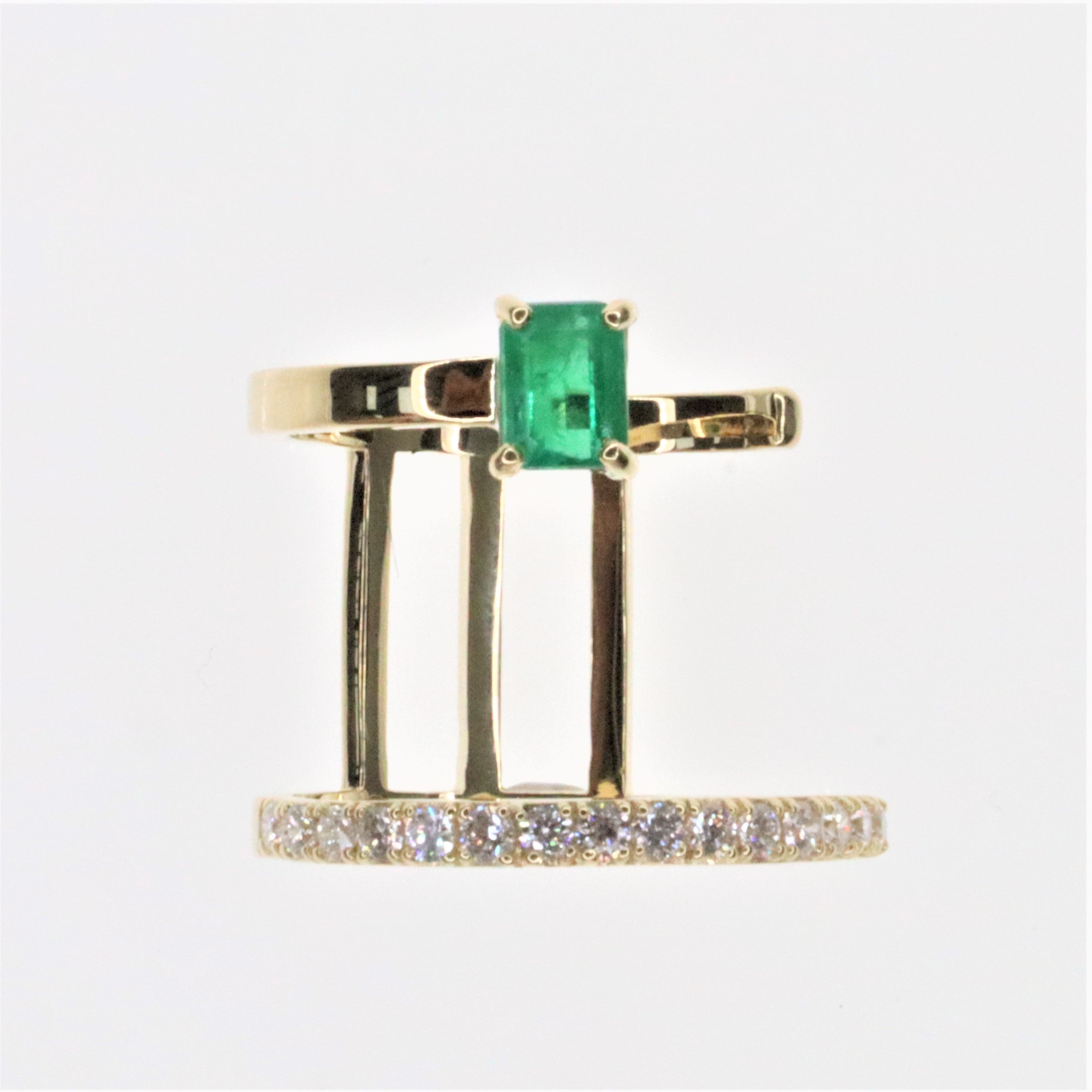 Anillo Julia con diamantes y esmeralda