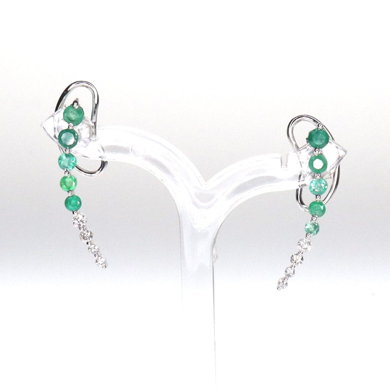 Ximena Emerald Diamond Climbers